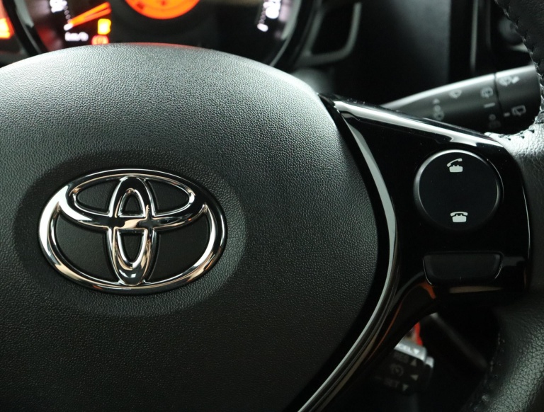 Toyota Aygo - 1.0 VVT-i x-JBL 21