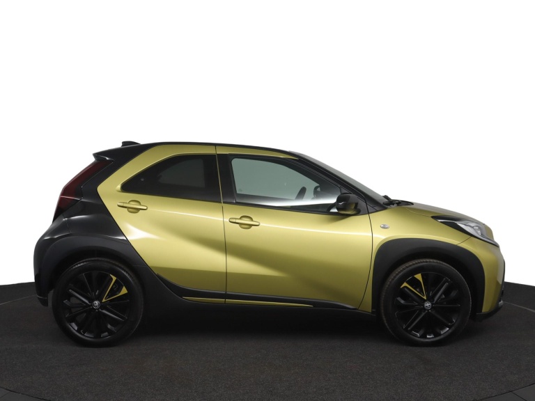 Toyota Aygo X - 1.0 VVT-i S-CVT Pulse 13