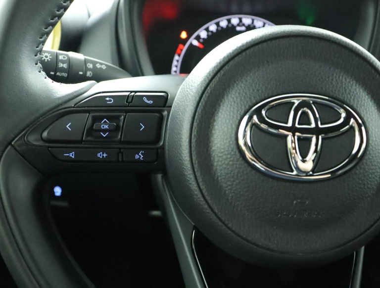 Toyota Aygo X - 1.0 VVT-i S-CVT Pulse 19