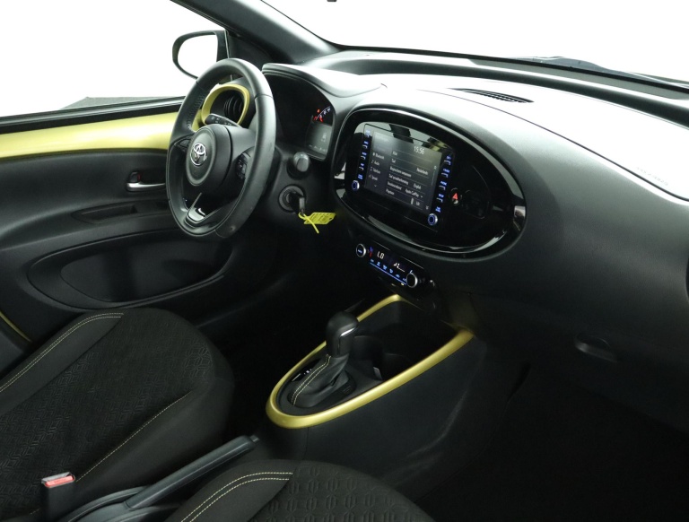 Toyota Aygo X - 1.0 VVT-i S-CVT Pulse 57