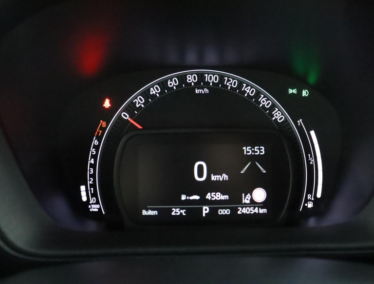 Toyota Aygo X - 1.0 VVT-i S-CVT Pulse 6