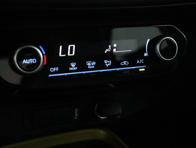 Toyota Aygo X - 1.0 VVT-i S-CVT Pulse 7