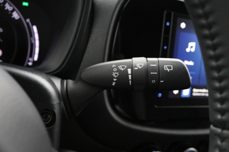 Toyota Aygo X - 1.0 VVT-i MT Play 31