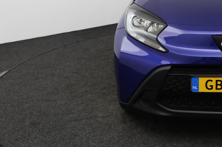 Toyota Aygo X - 1.0 VVT-i MT Play 35