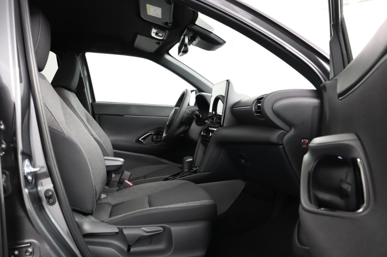 Toyota Yaris Cross - 1.5 Hybrid 115 Dynamic 15