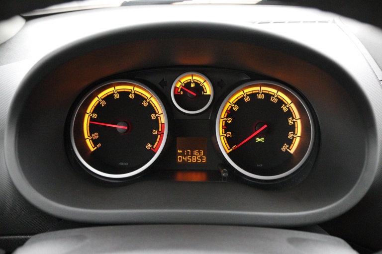 Opel Corsa - 1.2-16V BlitZ 10