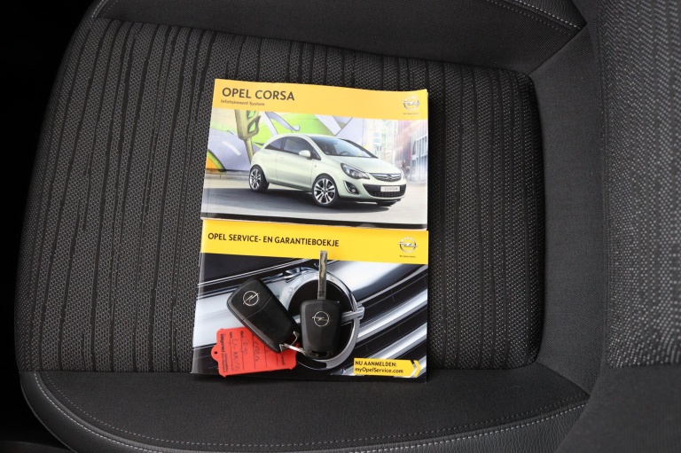 Opel Corsa - 1.2-16V BlitZ 34