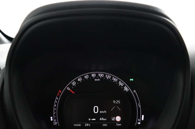 Toyota Aygo X - 1.0 VVT-i MT Play 11