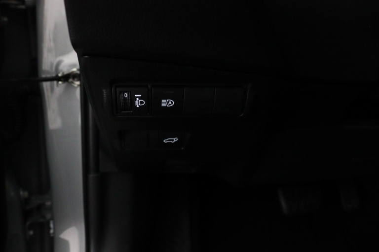 Toyota Corolla Cross - Hybrid 140 Dynamic 33