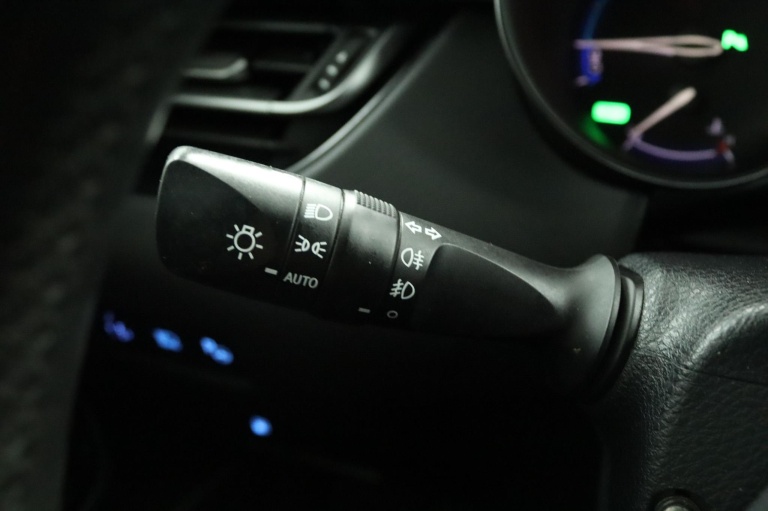 Toyota C-HR - 1.8 Hybrid Executive 31