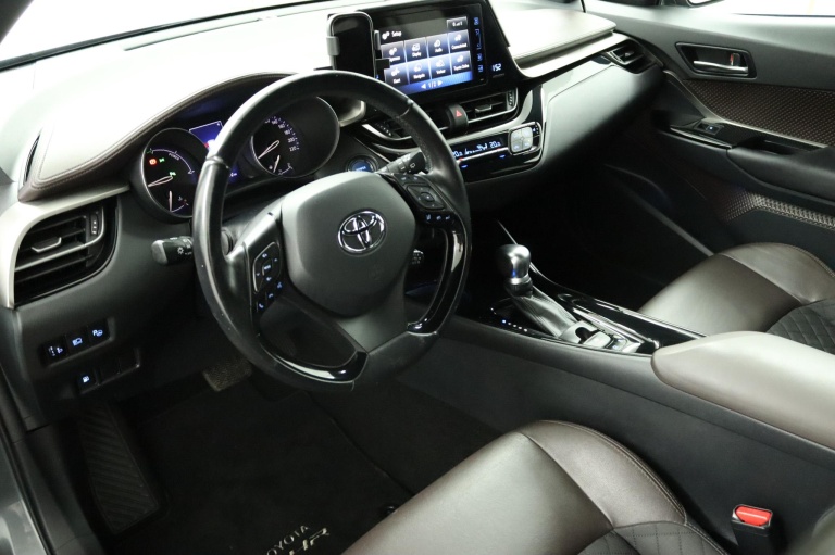 Toyota C-HR - 1.8 Hybrid Executive 62