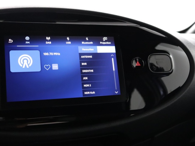 Toyota Aygo X - 1.0 VVT-i MT Play