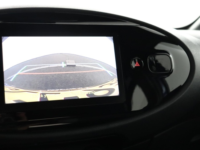 Toyota Aygo X - 1.0 VVT-i MT Play