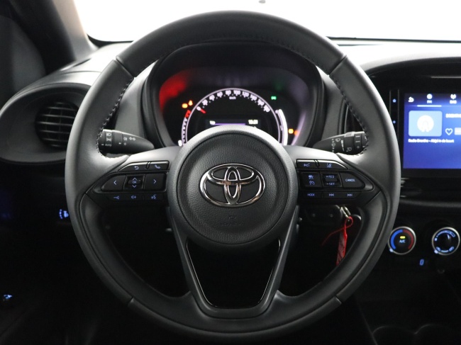 Toyota Aygo X - 1.0 VVT-i MT Play