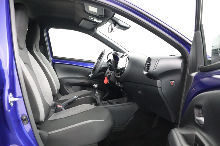 Toyota Aygo X - 1.0 VVT-i MT Play 18