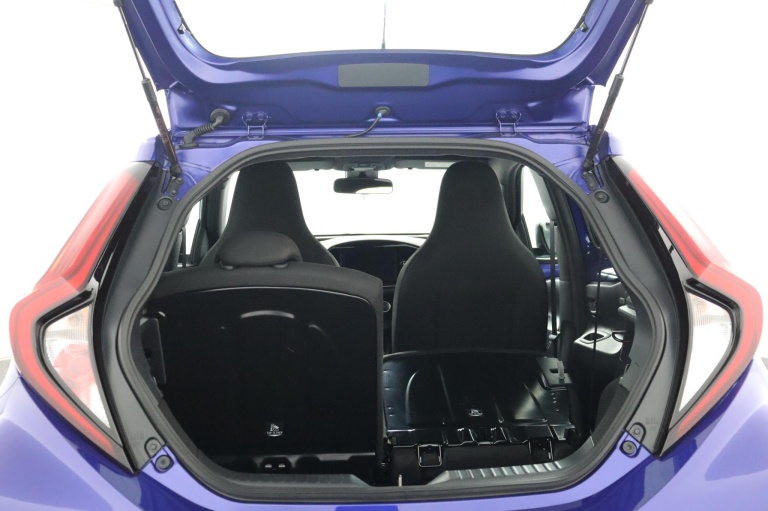 Toyota Aygo X - 1.0 VVT-i MT Play 21