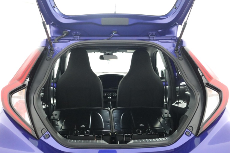 Toyota Aygo X - 1.0 VVT-i MT Play 23