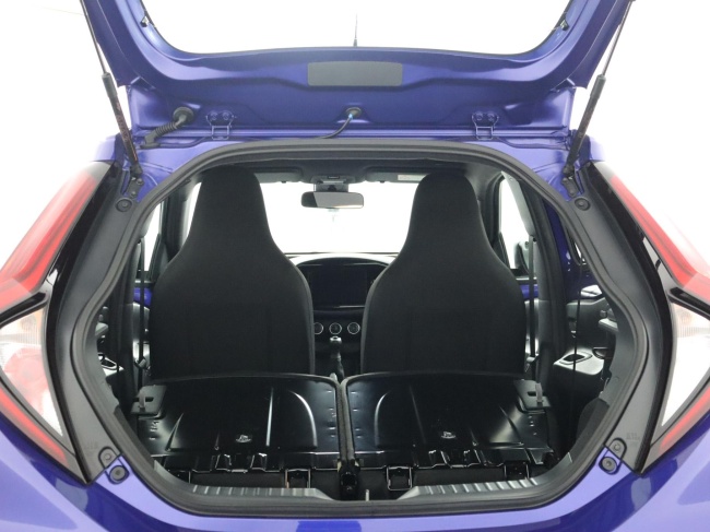 Toyota Aygo X - 1.0 VVT-i MT Play