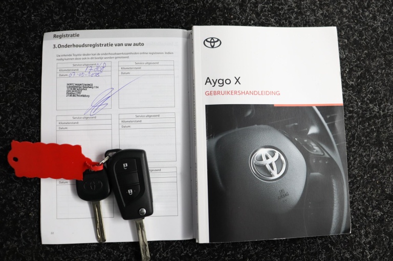 Toyota Aygo X - 1.0 VVT-i MT Play 36