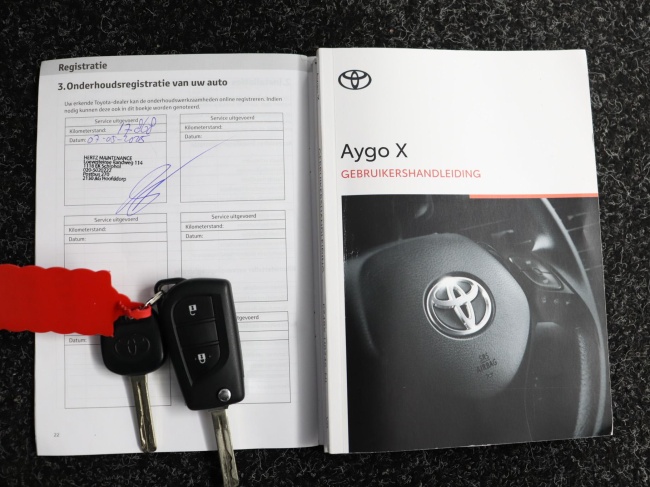 Toyota Aygo X - 1.0 VVT-i MT Play