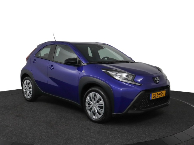 Toyota Aygo X - 1.0 VVT-i MT Play
