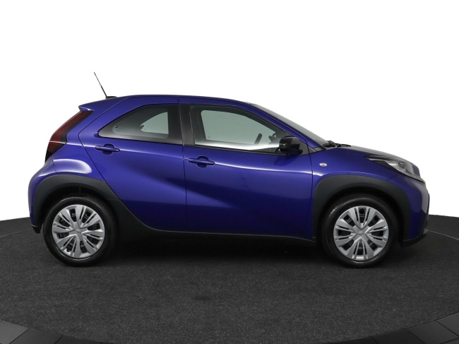 Toyota Aygo X - 1.0 VVT-i MT Play