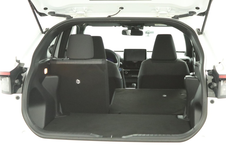 Toyota Yaris Cross - 1.5 Hybrid First Edition 24