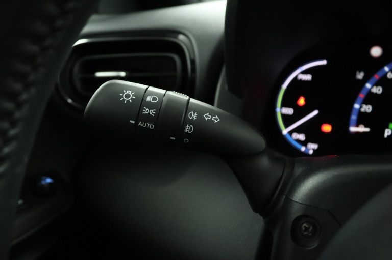Toyota Yaris Cross - 1.5 Hybrid First Edition 30