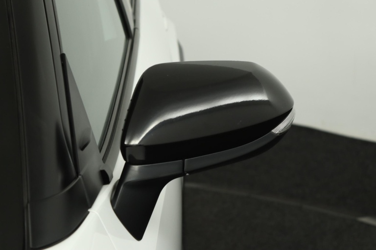 Toyota Yaris Cross - 1.5 Hybrid First Edition 36