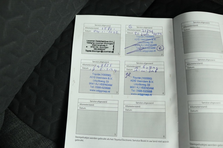 Toyota Yaris Cross - 1.5 Hybrid First Edition 41