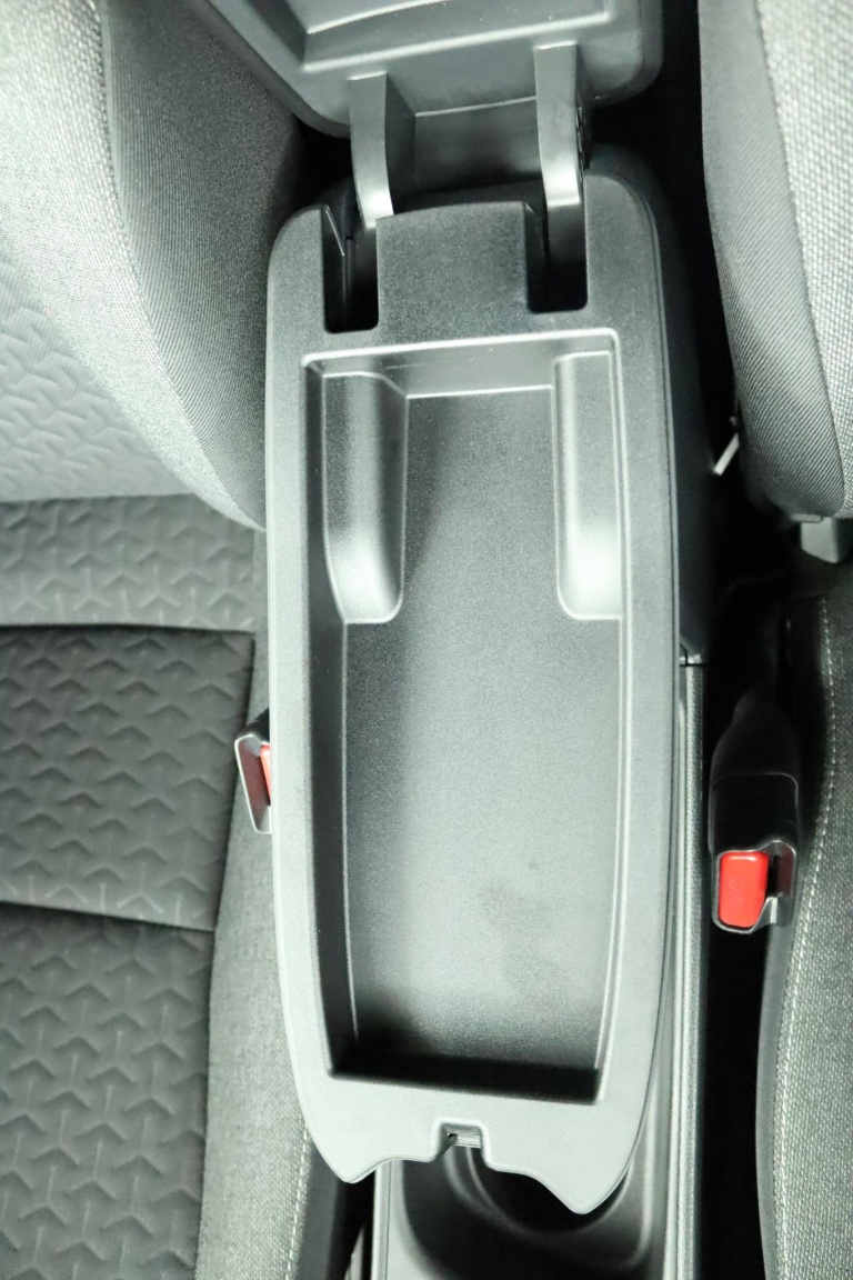 Toyota Yaris Cross - 1.5 Hybrid First Edition 59