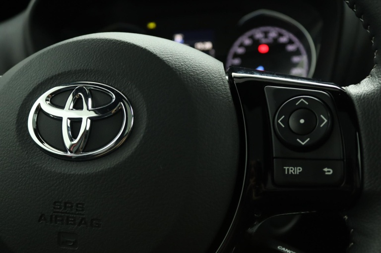 Toyota Yaris - 1.5 Hybrid Premium 21
