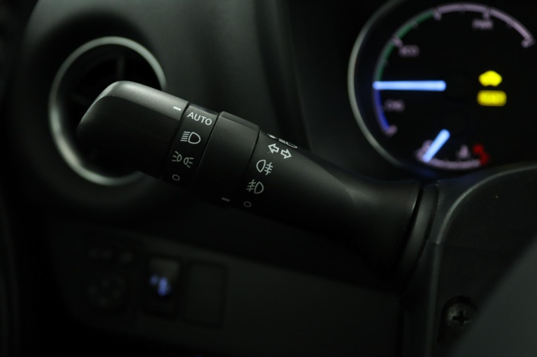 Toyota Yaris - 1.5 Hybrid Premium 32