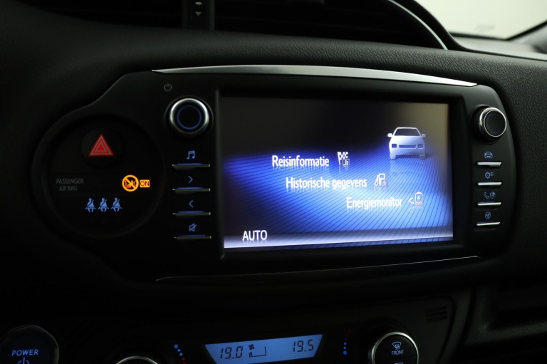 Toyota Yaris - 1.5 Hybrid Premium 53