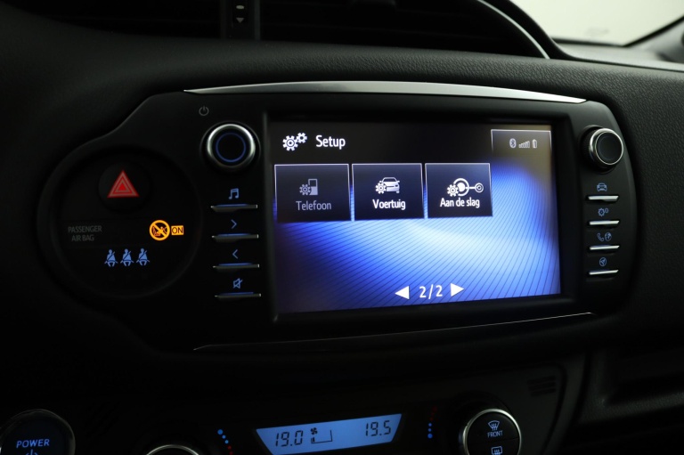 Toyota Yaris - 1.5 Hybrid Premium 56