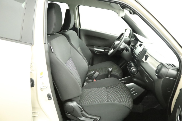Suzuki Ignis - 1.2 Smart Hybrid Style 22