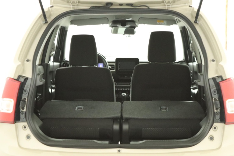 Suzuki Ignis - 1.2 Smart Hybrid Style 26