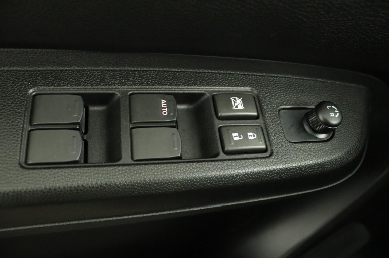 Suzuki Ignis - 1.2 Smart Hybrid Style 29