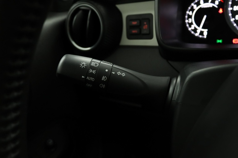 Suzuki Ignis - 1.2 Smart Hybrid Style 31