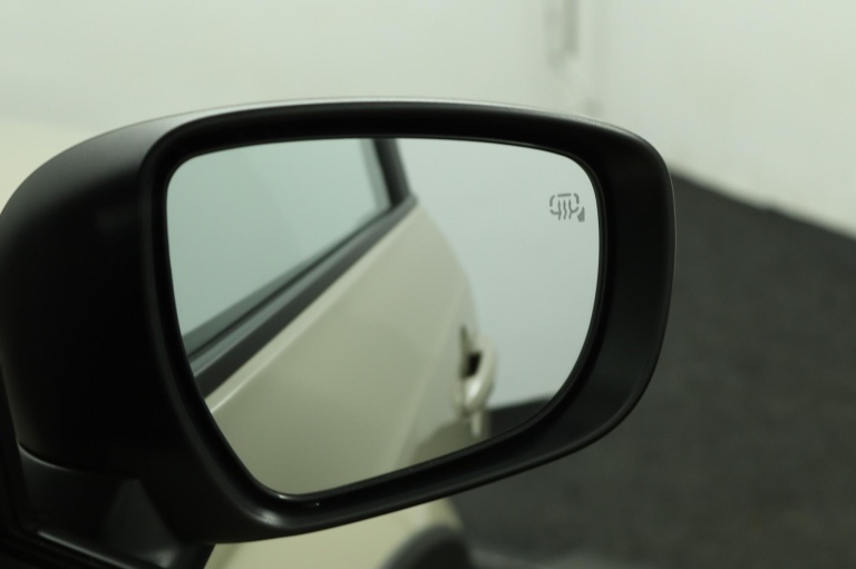 Suzuki Ignis - 1.2 Smart Hybrid Style 43