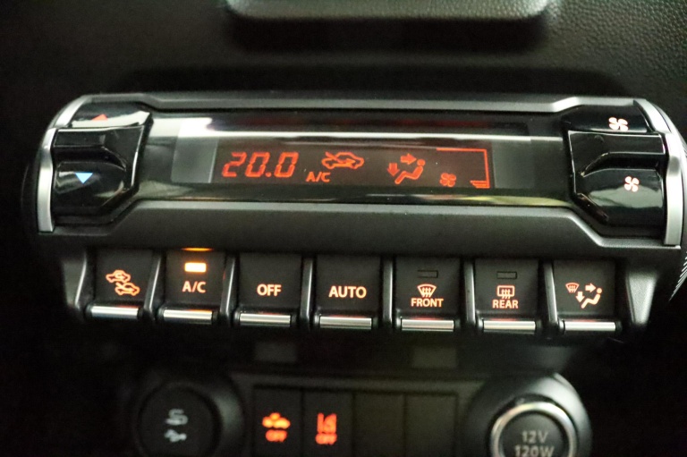 Suzuki Ignis - 1.2 Smart Hybrid Style 7