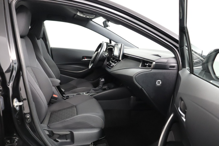 Toyota Corolla Touring Sports - 1.8 Hybrid Business 21
