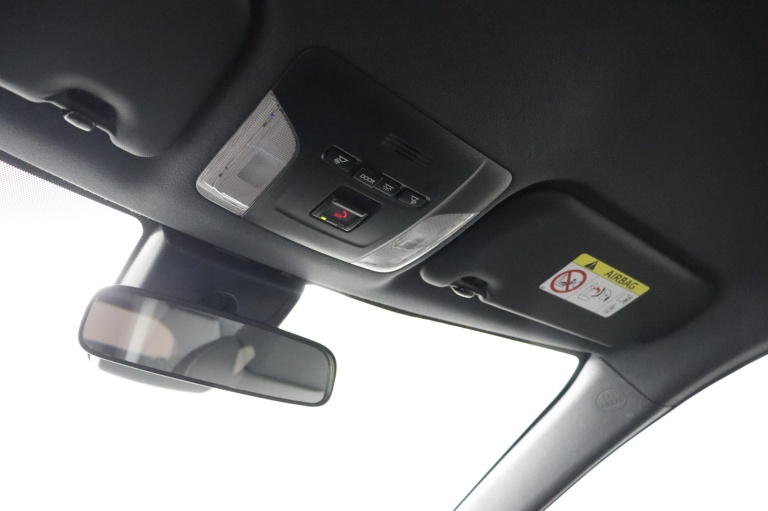 Toyota Corolla Touring Sports - 1.8 Hybrid Business 28