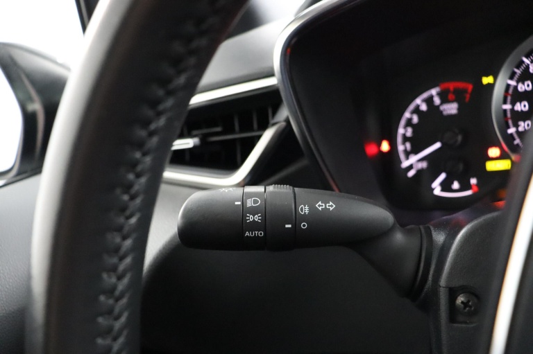 Toyota Corolla Touring Sports - 1.8 Hybrid Business 32