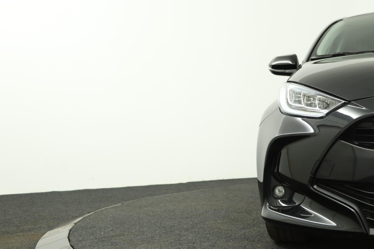 Toyota Yaris - 1.5 Hybrid 115 First Edition 36