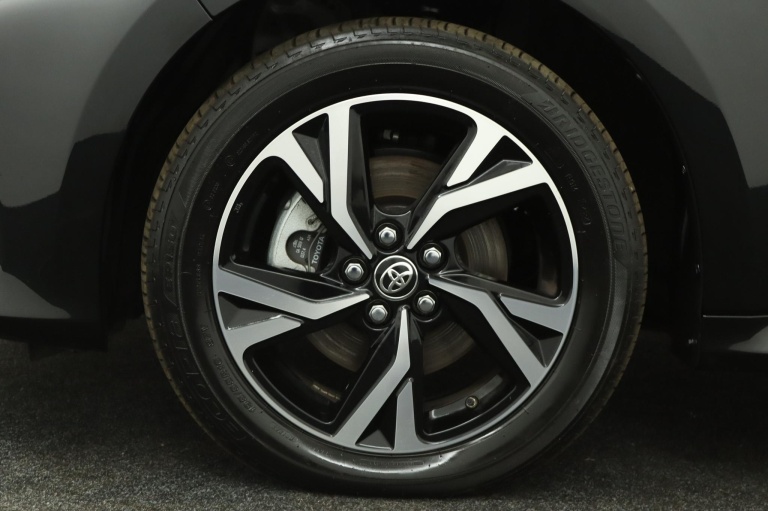 Toyota Yaris - 1.5 Hybrid 115 First Edition 38