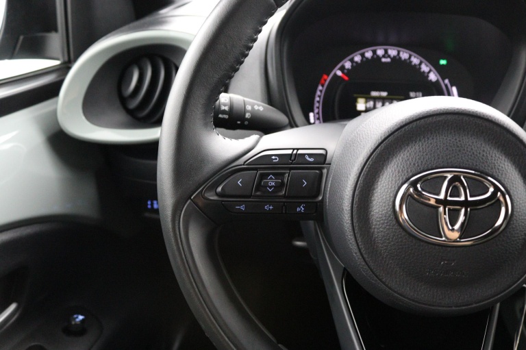 Toyota Aygo X - 1.0 VVT-i S-CVT Pulse 19
