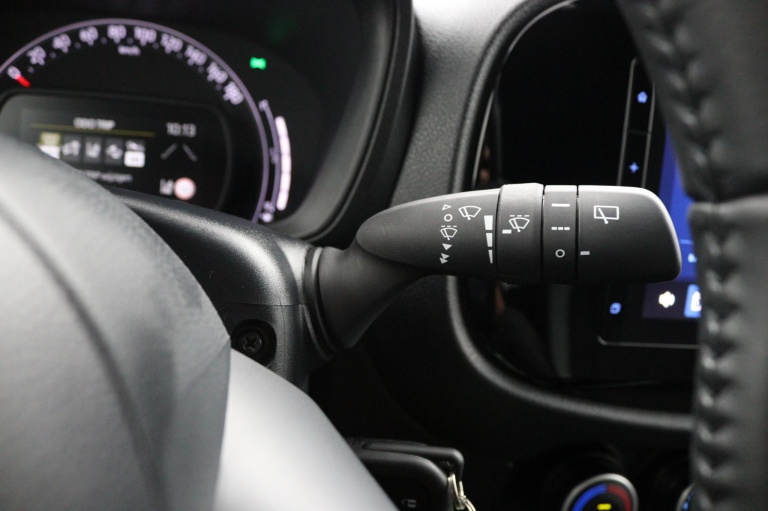 Toyota Aygo X - 1.0 VVT-i S-CVT Pulse 31