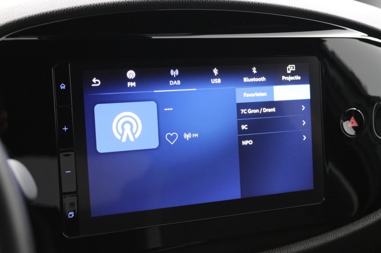 Toyota Aygo X - 1.0 VVT-i S-CVT Pulse 8