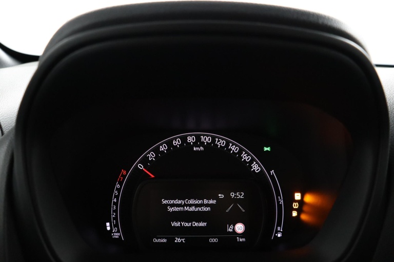 Toyota Aygo X - 1.0 VVT-i MT Pulse 13